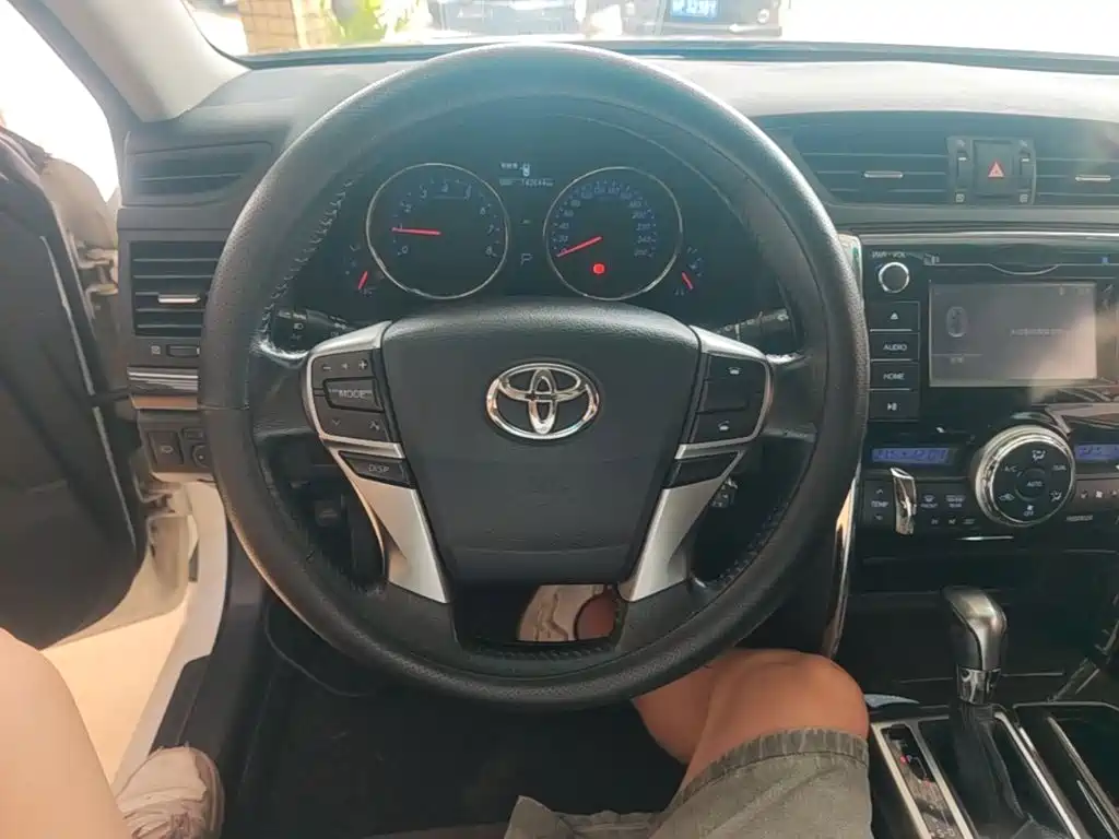 Toyota Reiz — миниатюра 11