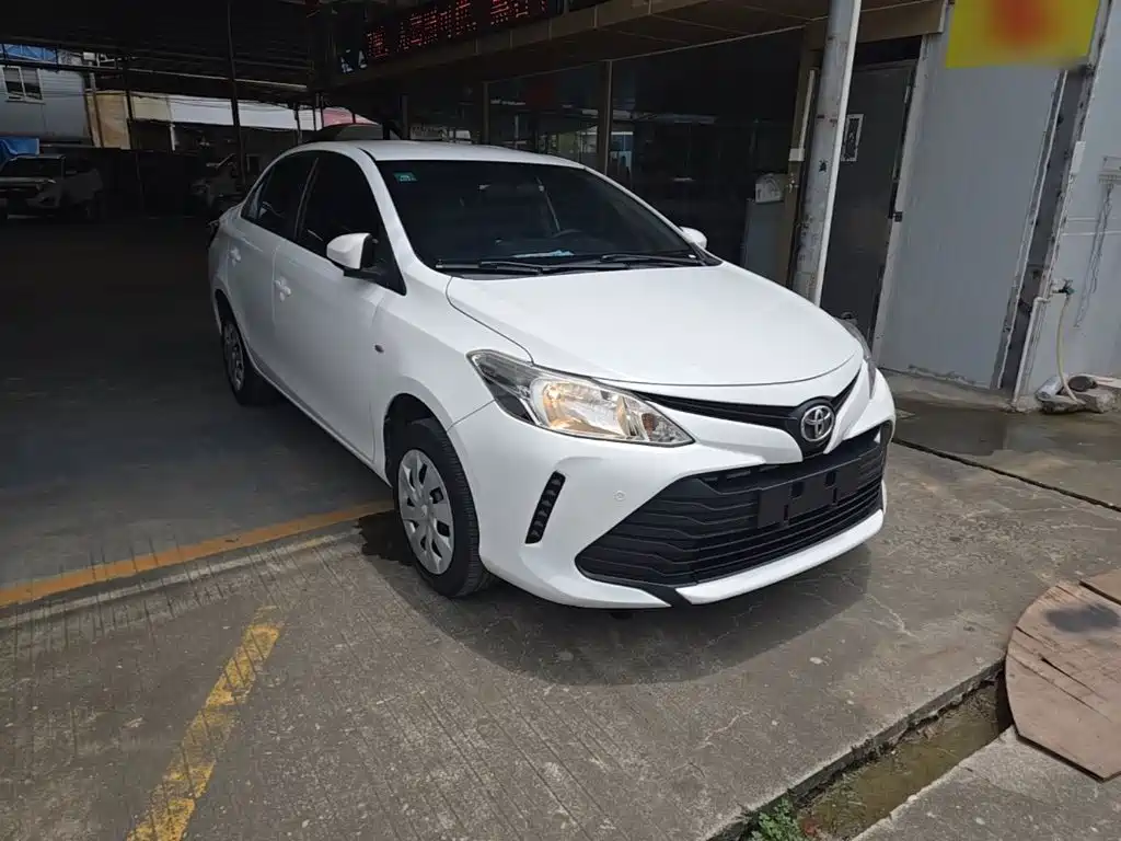 Toyota Vios — миниатюра 4
