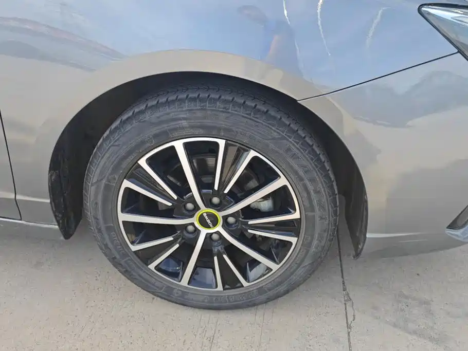 Roewe i5 — миниатюра 6
