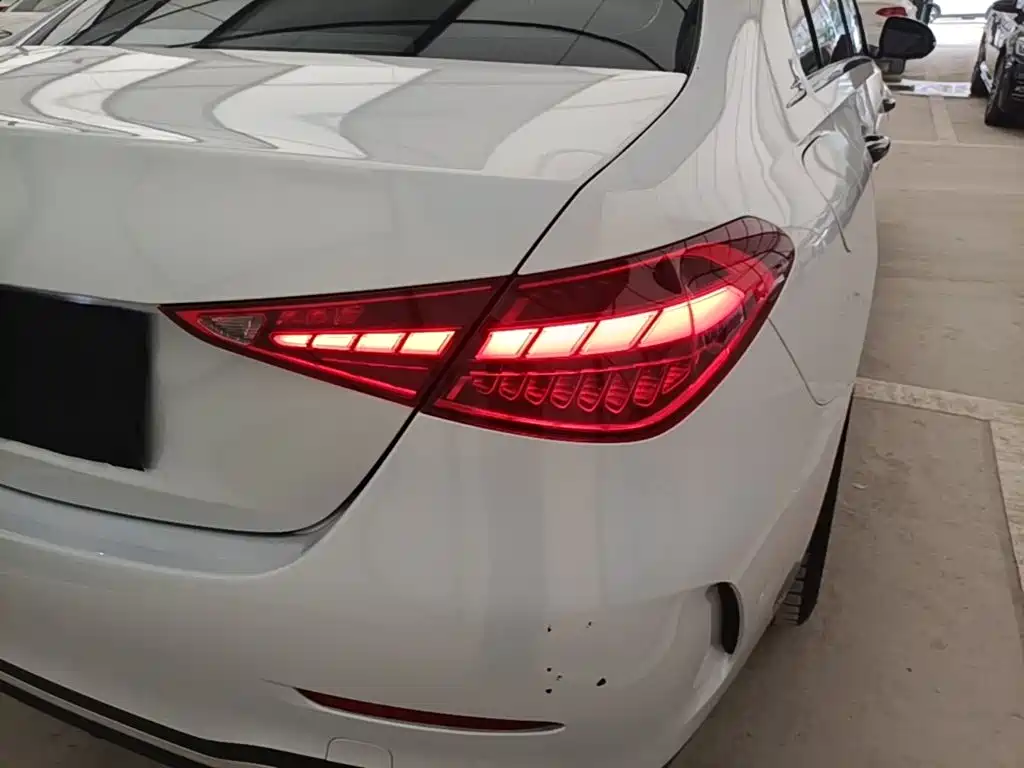 Mercedes-Benz C-Class — миниатюра 8