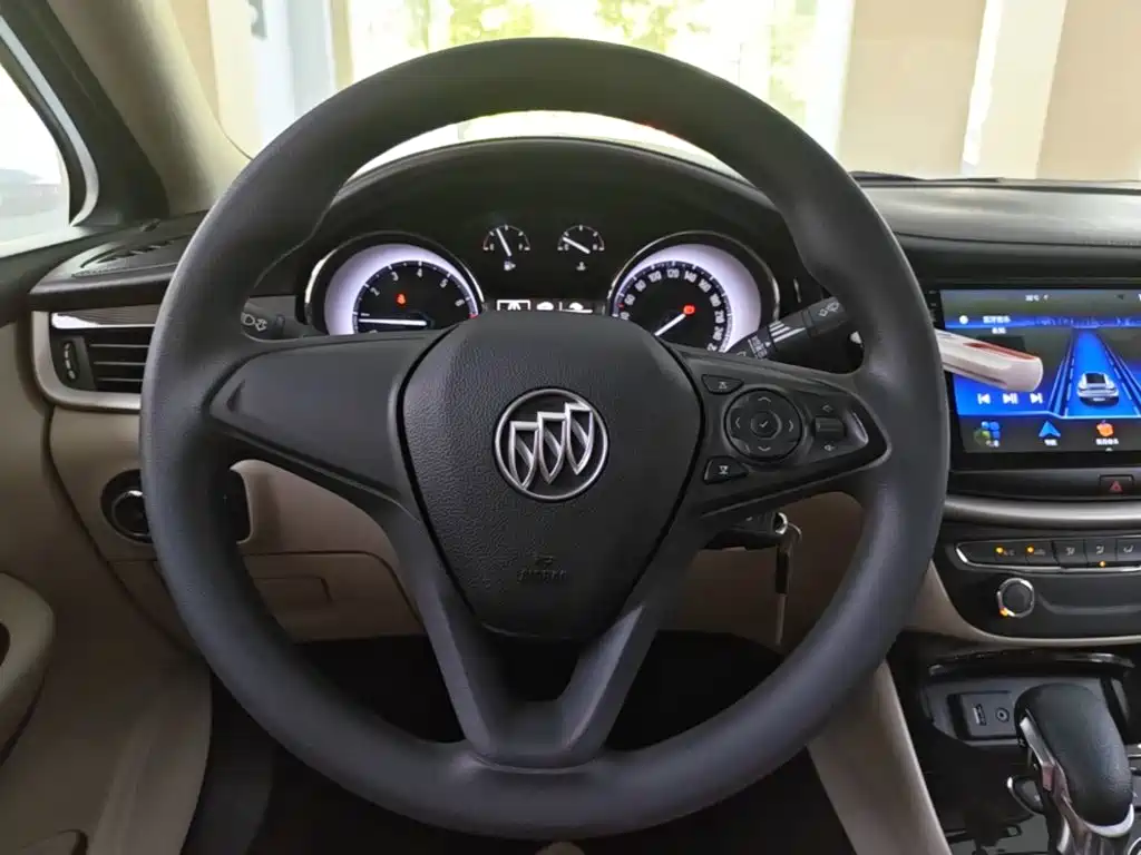 Buick Verano — миниатюра 11