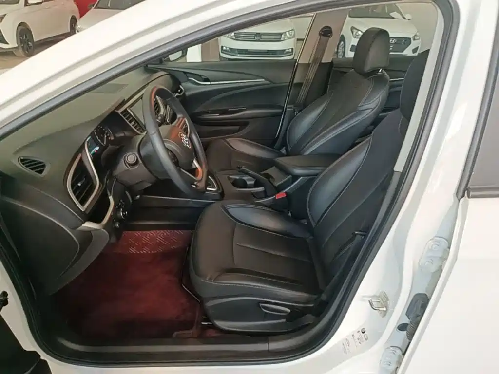 Buick Excelle — миниатюра 15