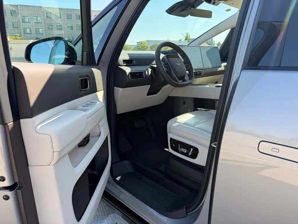 Li Auto Li MEGA — миниатюра 7