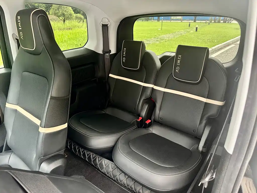 Baojun KiWi EV — миниатюра 8