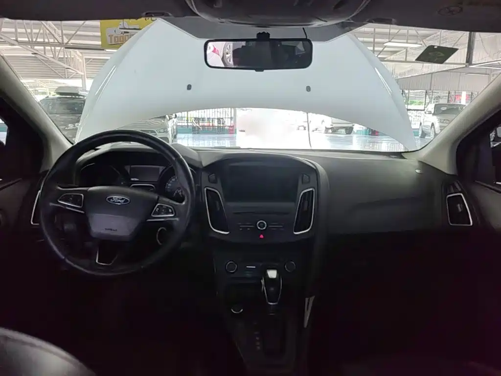 Ford Focus — миниатюра 10