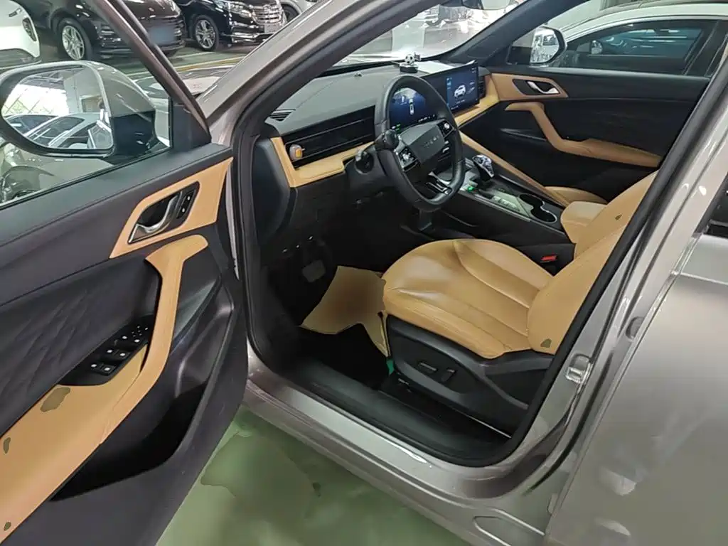 Roewe RX5 New Energy — миниатюра 16