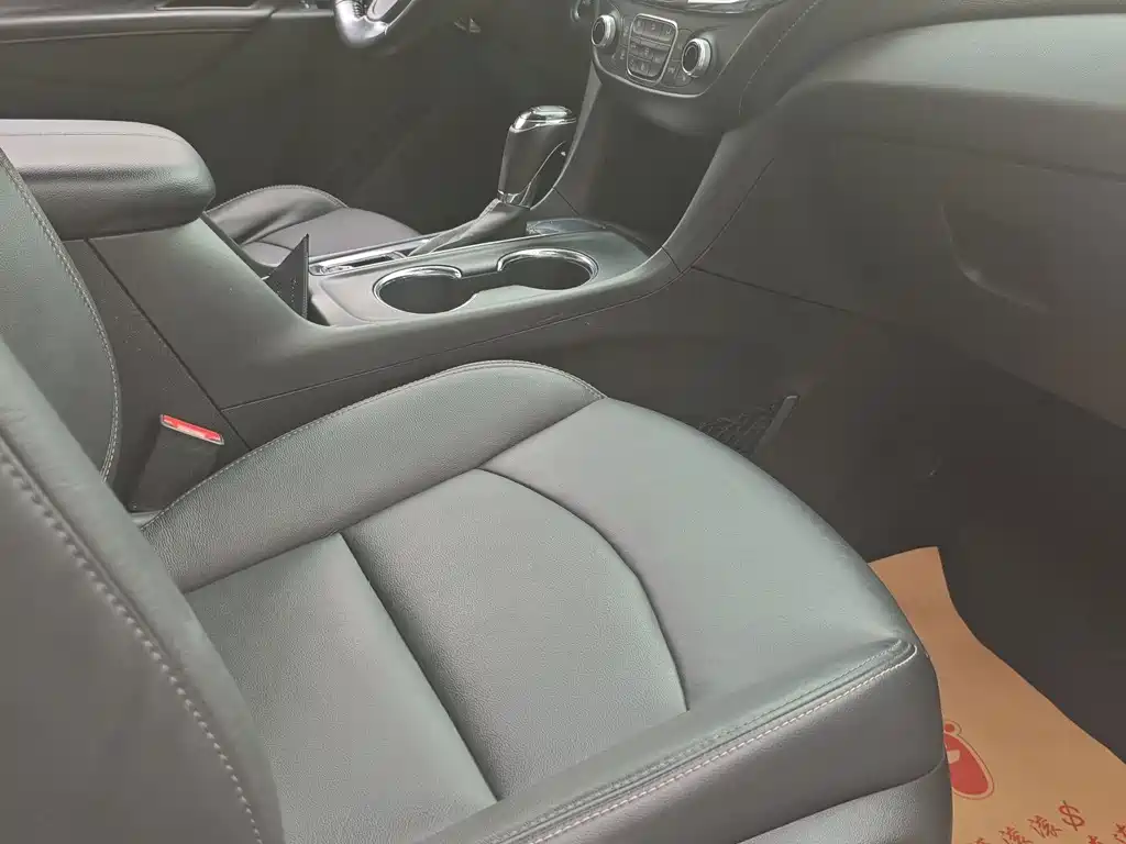 Chevrolet Equinox — миниатюра 6