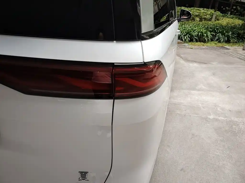 BYD Xia — миниатюра 8