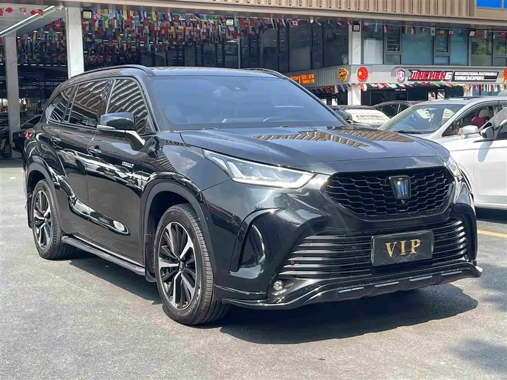 Toyota Crown Kluger — миниатюра 3