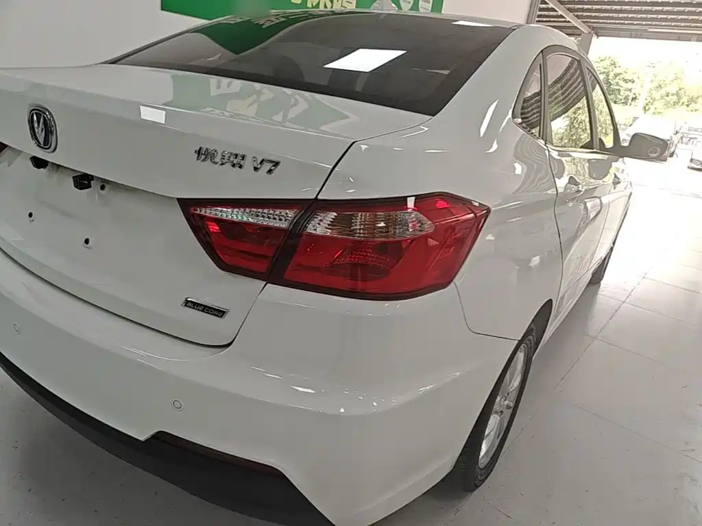 Changan V7 — миниатюра 8