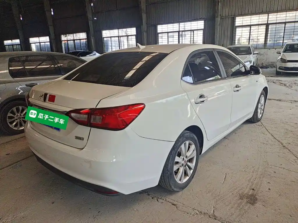Roewe 360 — миниатюра 7