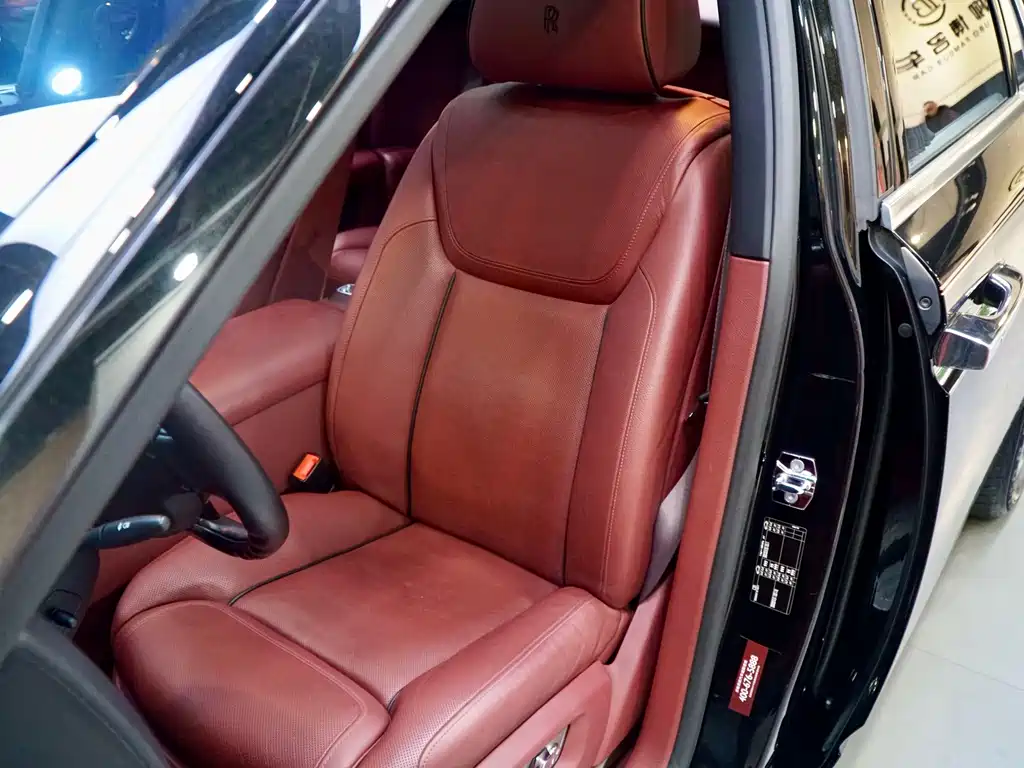 Rolls-Royce Ghost — миниатюра 5