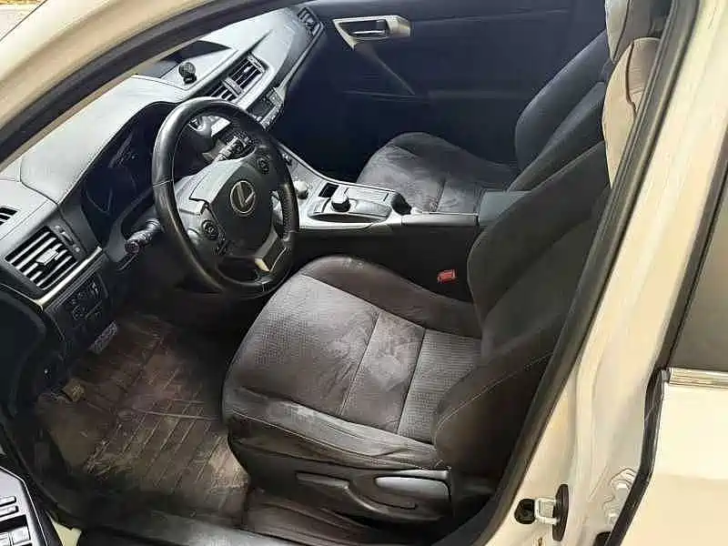 Lexus CT — миниатюра 4