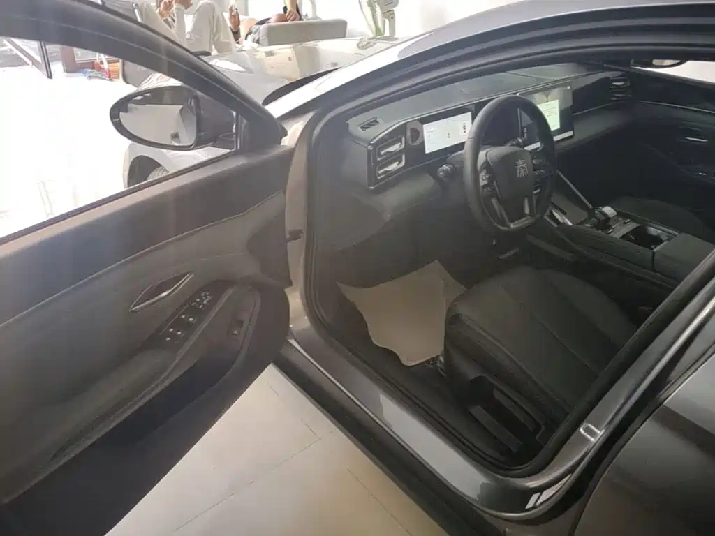 BYD Qin L — миниатюра 16