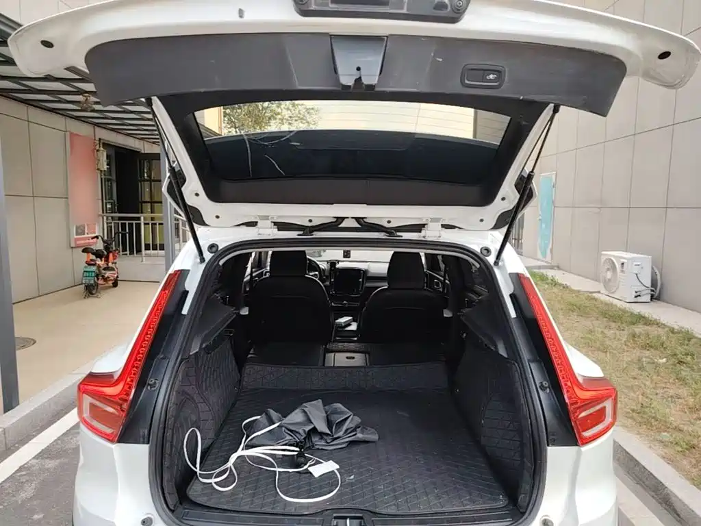Volvo XC40 — миниатюра 19