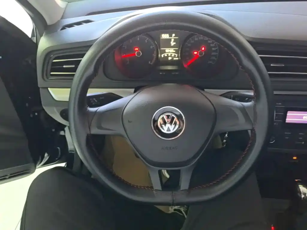 Volkswagen Lavida — миниатюра 11