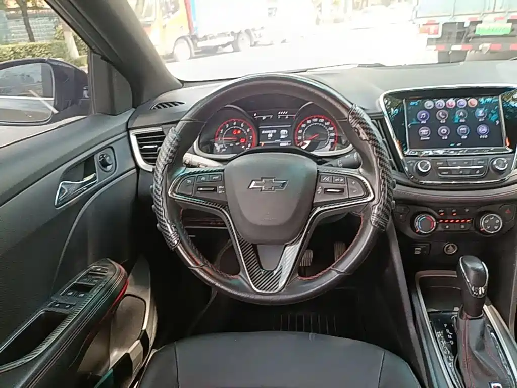 Chevrolet Monza — миниатюра 11