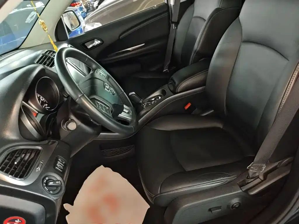 Dodge Journey — миниатюра 15