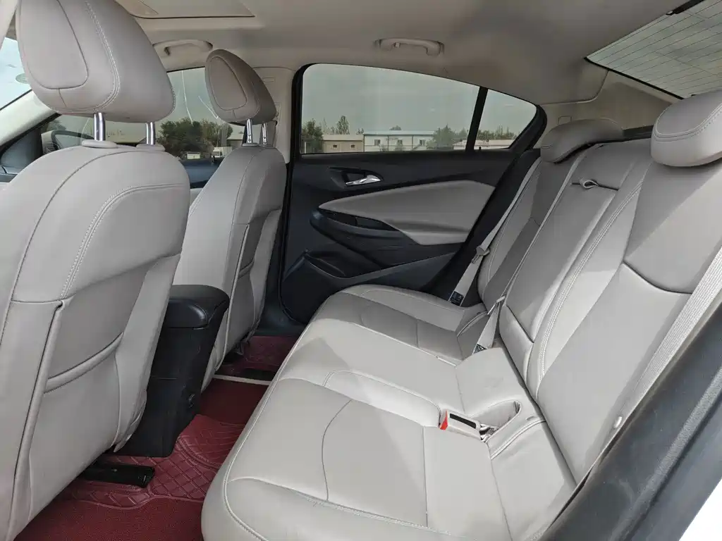 Chevrolet Cruze — миниатюра 8