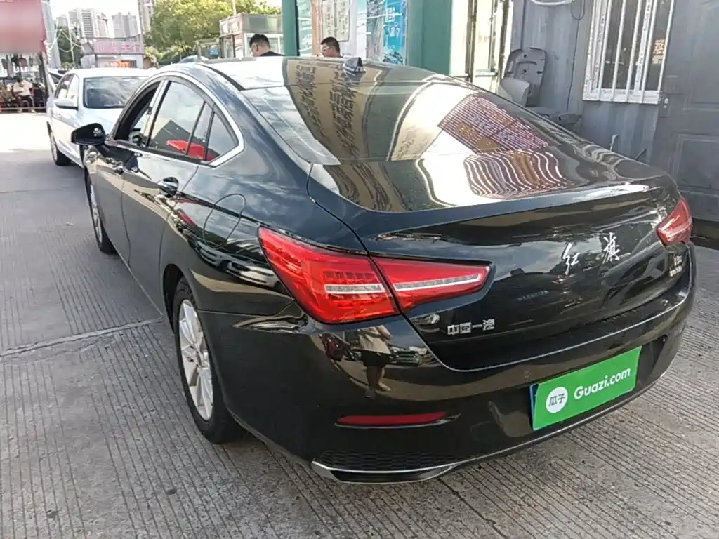 Hongqi Hongqi H5 — миниатюра 5
