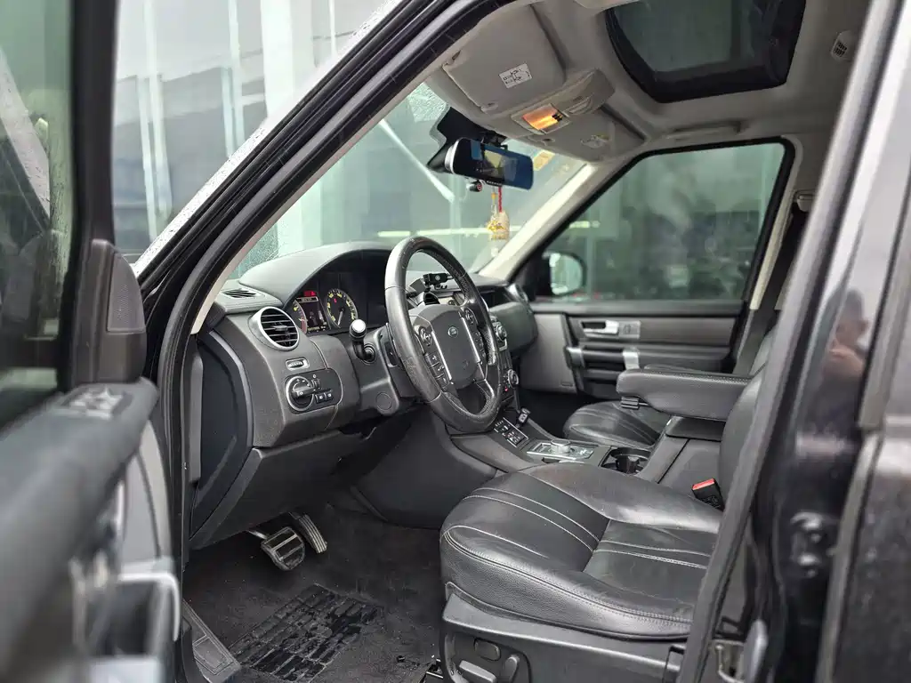 Land Rover Discovery — миниатюра 5