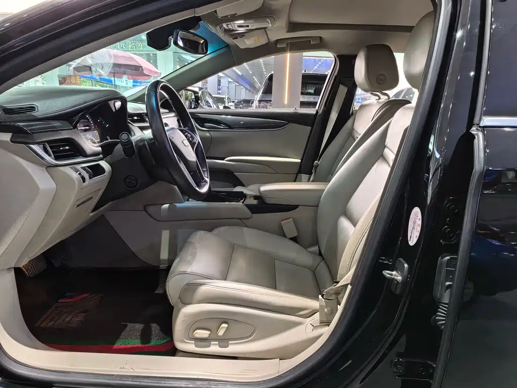 Cadillac XTS — миниатюра 8