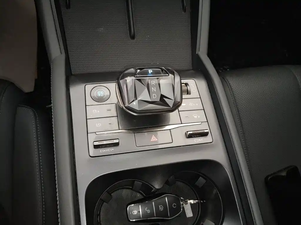 BYD Qin L — миниатюра 14