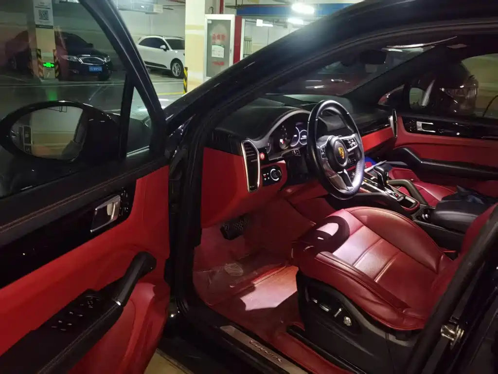 Porsche Cayenne 2019 Cayenne 3.0T