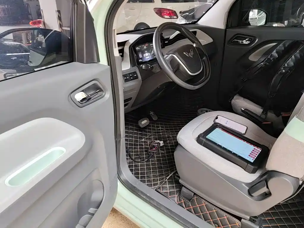 Wuling MINIEV — миниатюра 16