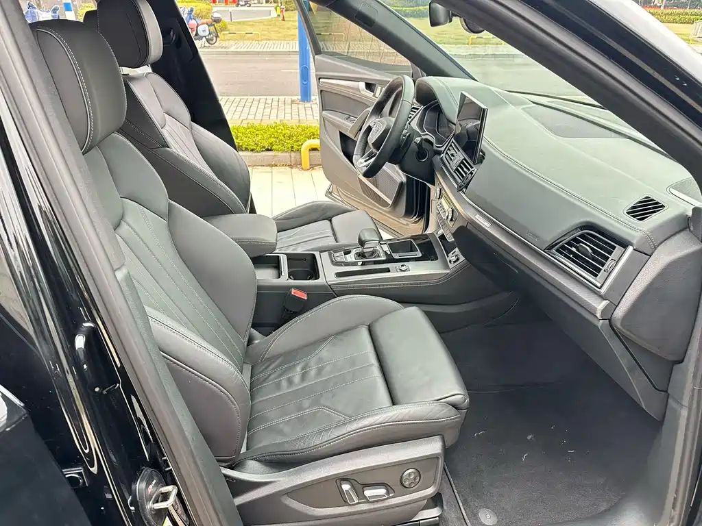 Audi Q5L — миниатюра 8