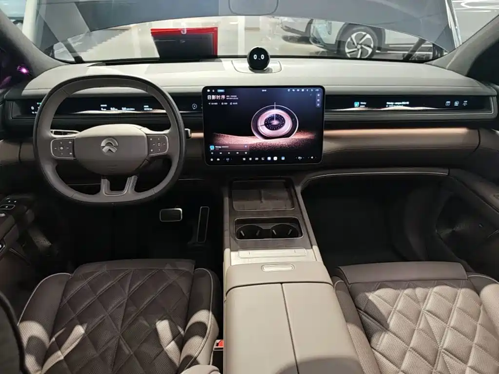 NIO ES8 — миниатюра 10