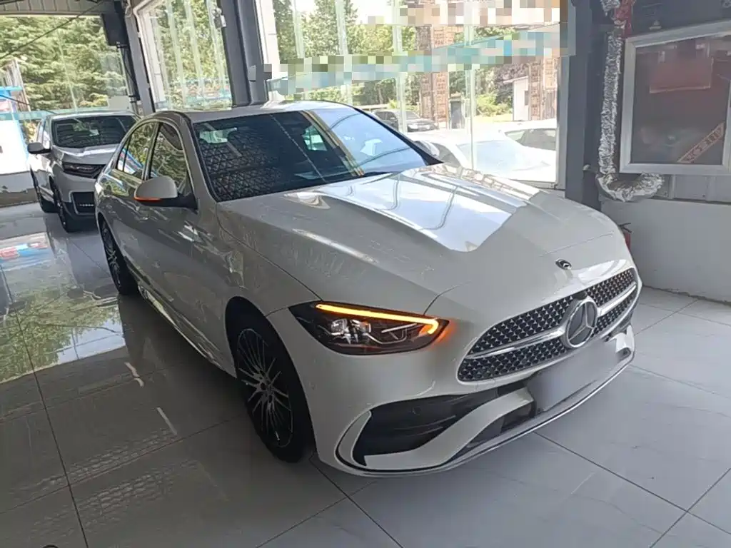 Mercedes-Benz C-Class — миниатюра 4