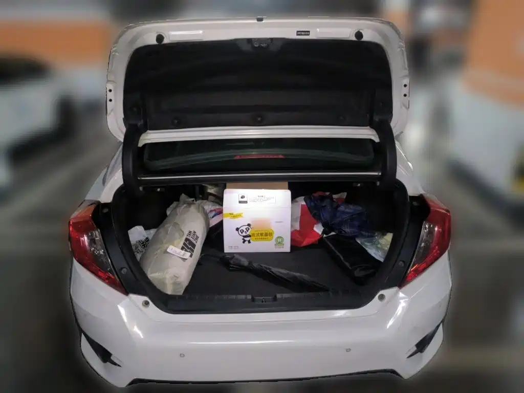 Honda Civic — миниатюра 16