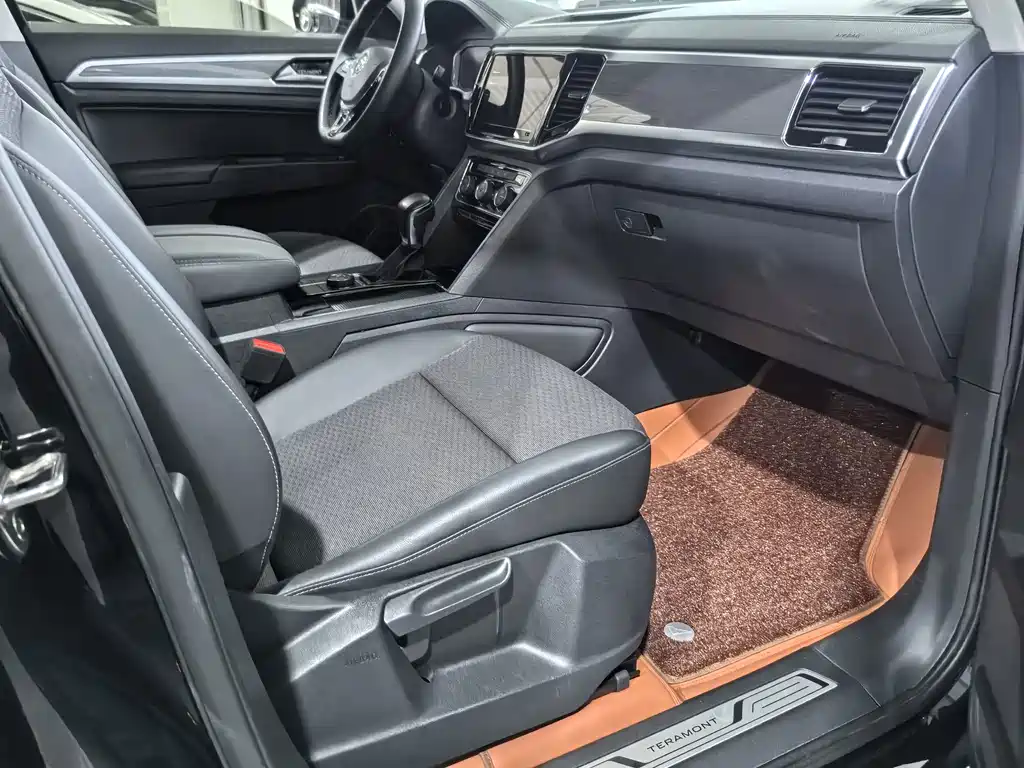 Volkswagen Teramont — миниатюра 13