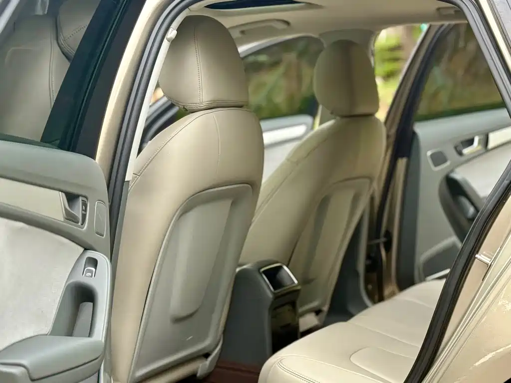 Audi A4L — миниатюра 11