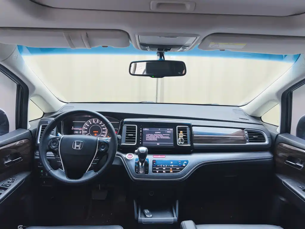 Honda Elysion — миниатюра 12
