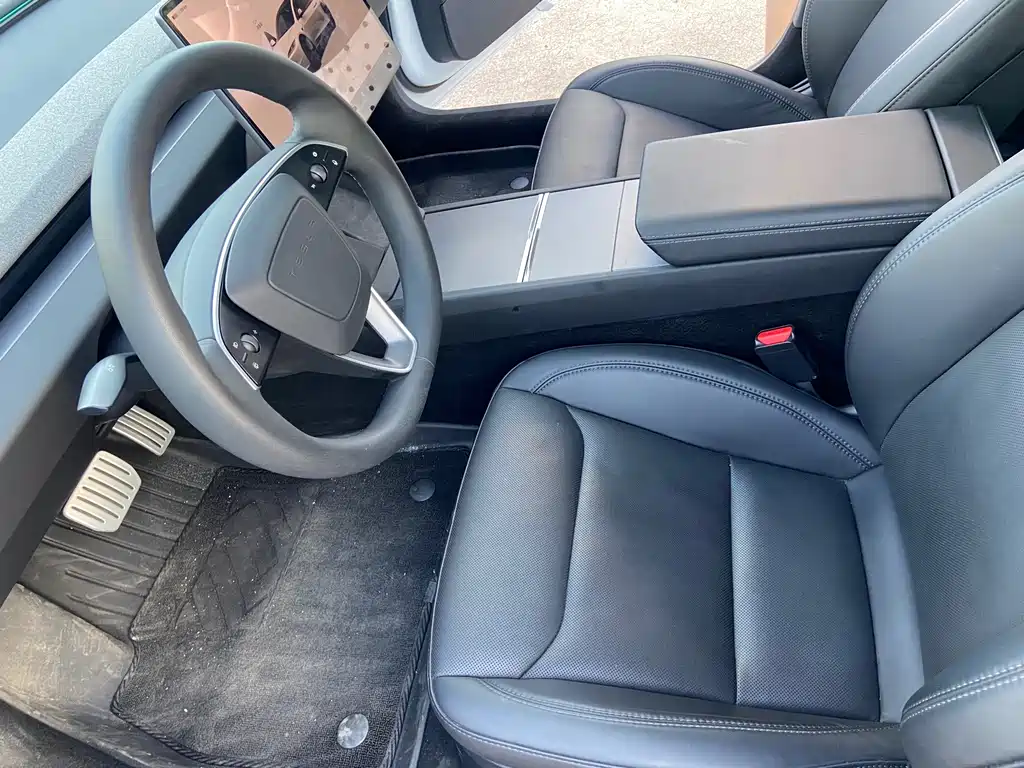Tesla Model 3 — миниатюра 5
