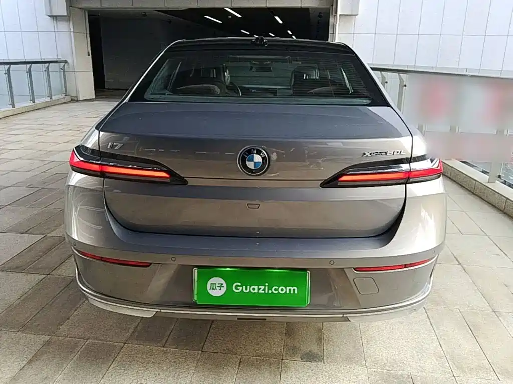 BMW i7 — миниатюра 6