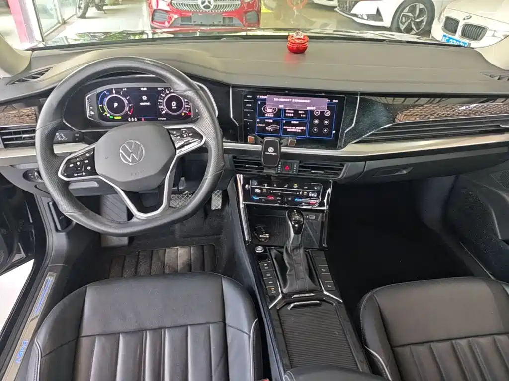 Volkswagen 帕萨特插电混动 — миниатюра 10