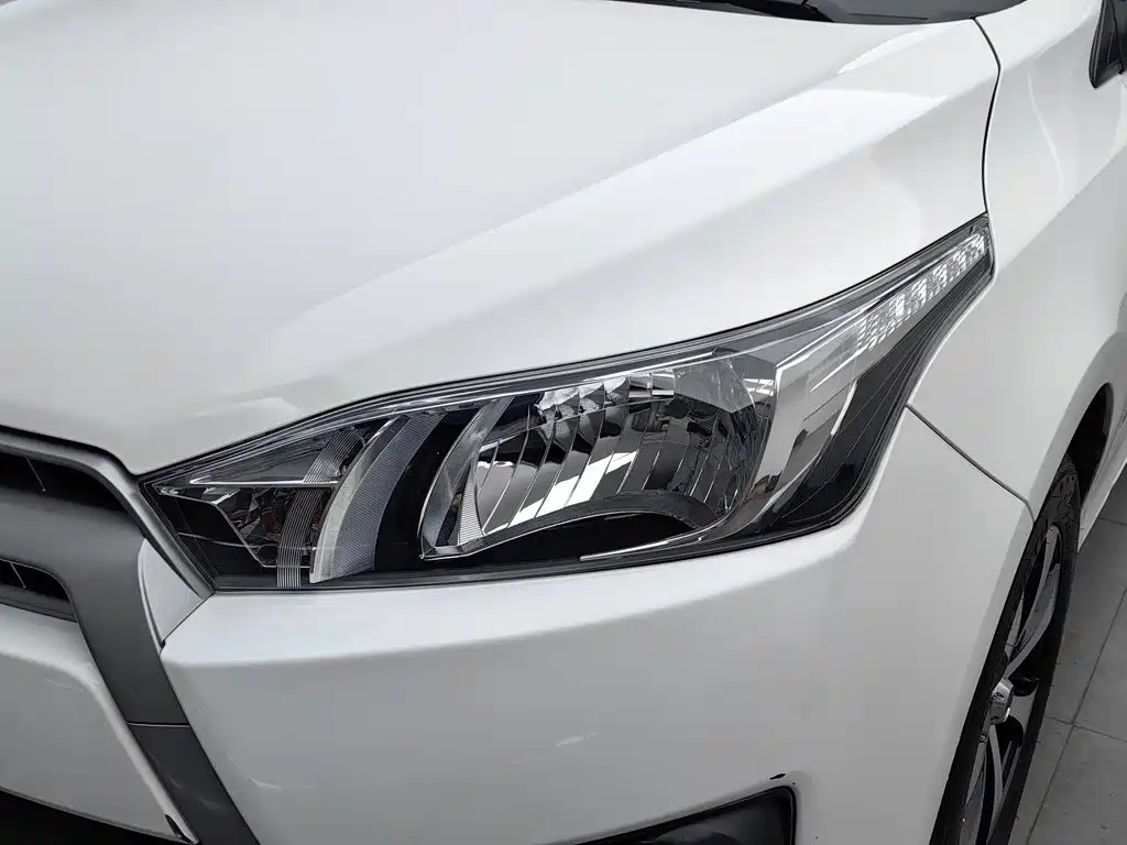 Toyota Yaris L — миниатюра 7