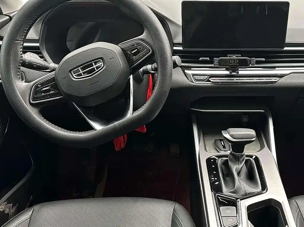Geely Emgrand — миниатюра 5