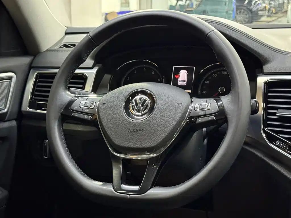 Volkswagen Teramont — миниатюра 7
