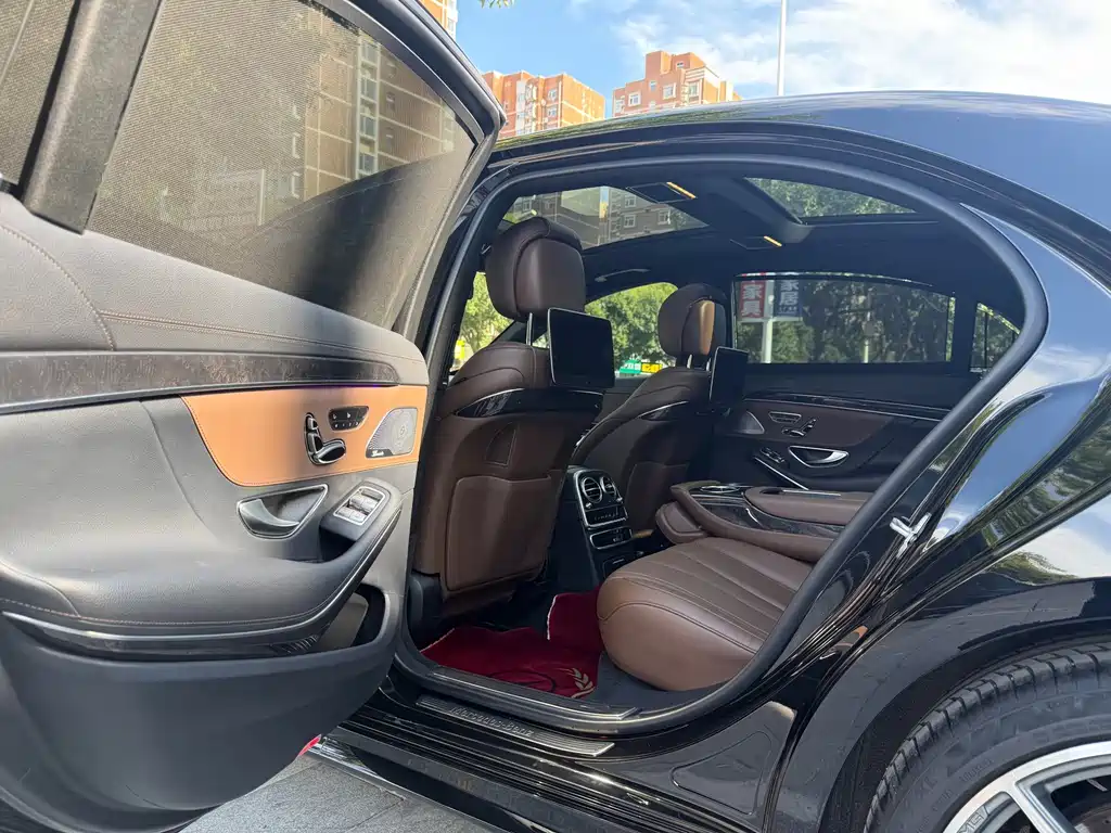 Mercedes-Benz S-Class — миниатюра 5