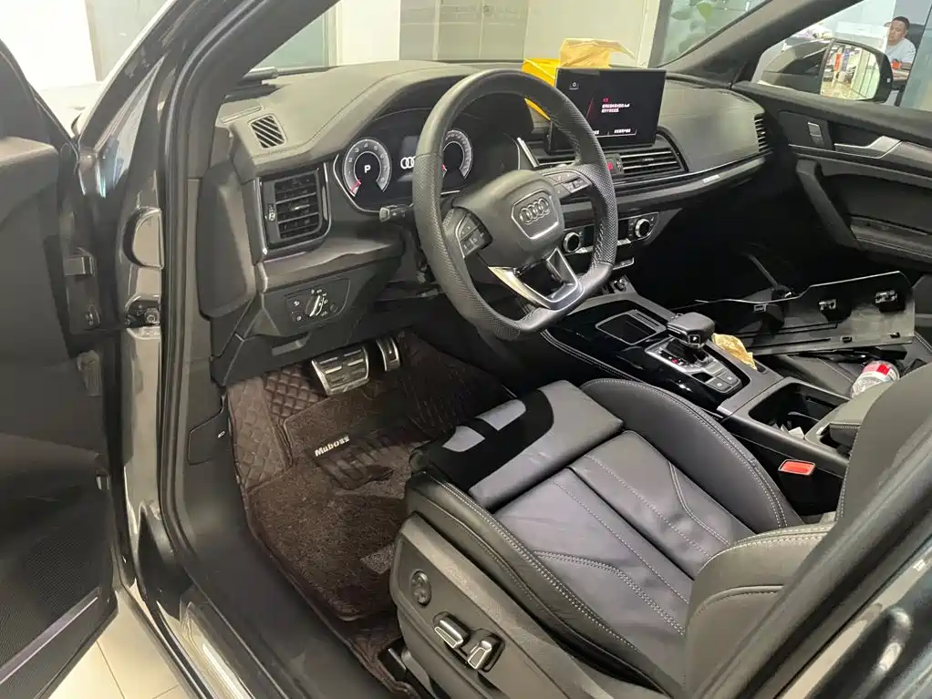 Audi Q5L — миниатюра 5