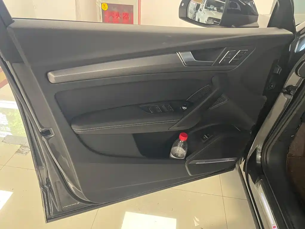 Audi Q5L — миниатюра 7