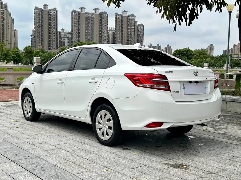 Toyota Vios — миниатюра 15