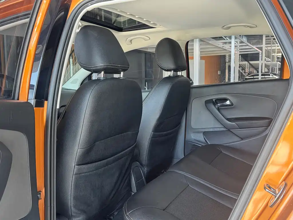Volkswagen Polo — миниатюра 7