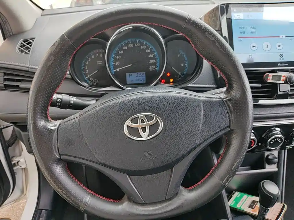 Toyota Yaris L — миниатюра 11