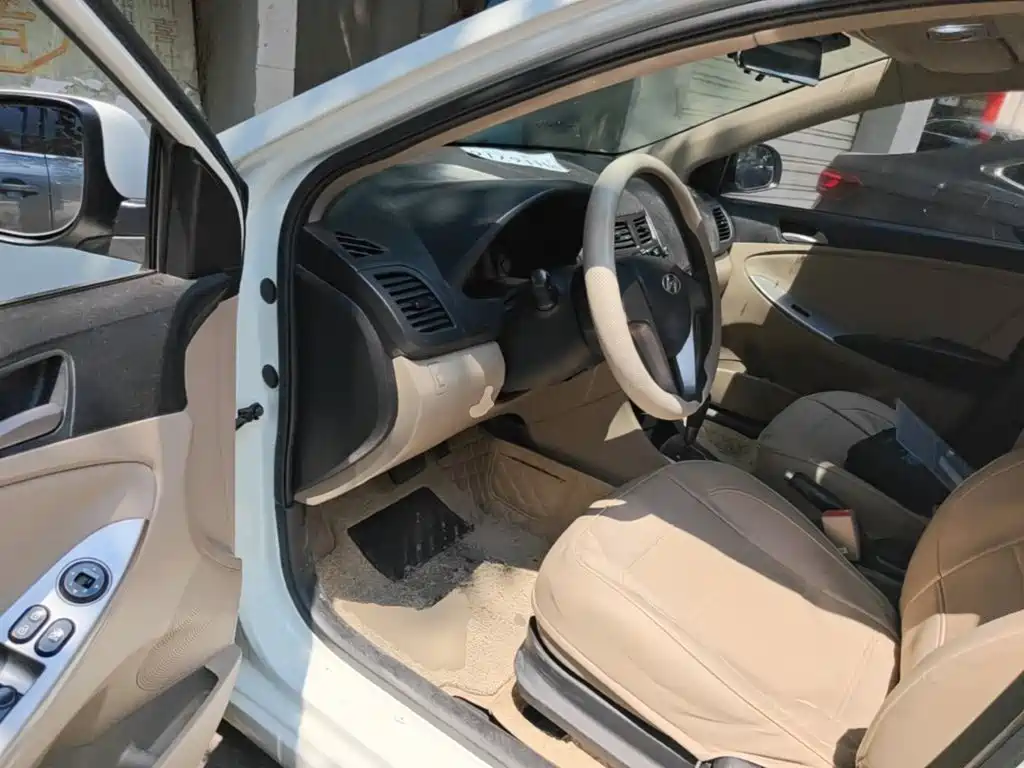 Hyundai Verna — миниатюра 16