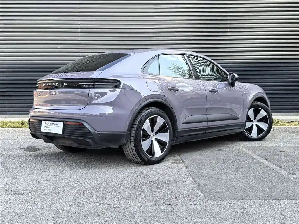 Porsche Macan 2024 Macan 4